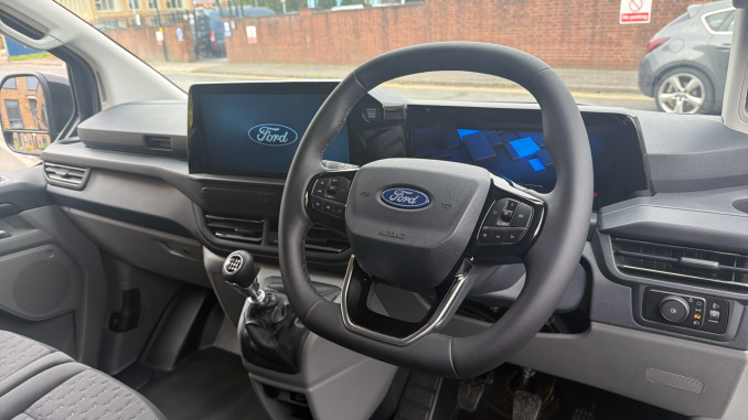 Ford Transit Custom 280 L2 Diesel Fwd 2.0 EcoBlue 136ps H1 Van Limited - Image 16